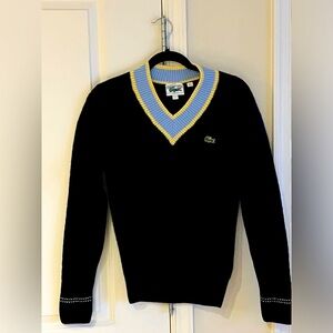 V neck sweater like new runs small Measurements PTP 20” neck to bottom 25.5”.